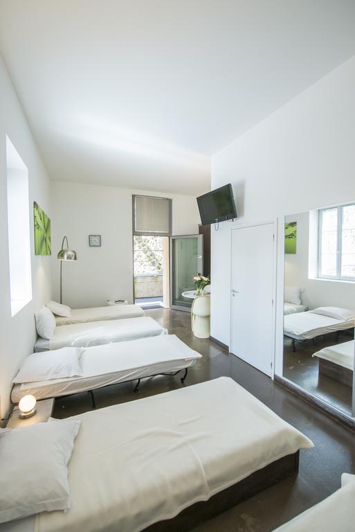 Gite D'Etape Des Capucins Le Puy-en-Velay Habitación foto