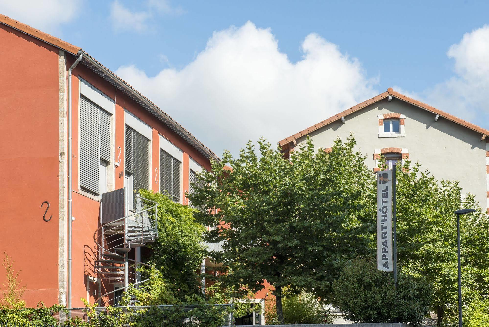 Gite D'Etape Des Capucins Le Puy-en-Velay Exterior foto