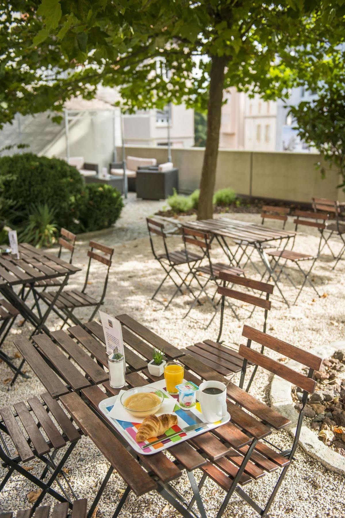 Gite D'Etape Des Capucins Le Puy-en-Velay Exterior foto